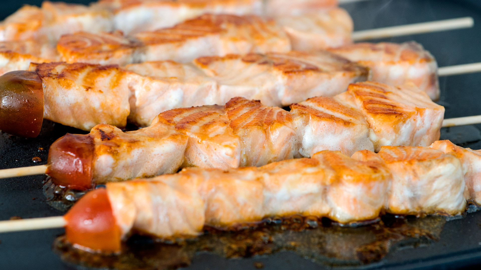 Brocheta de Salmón con salsa teriyaki