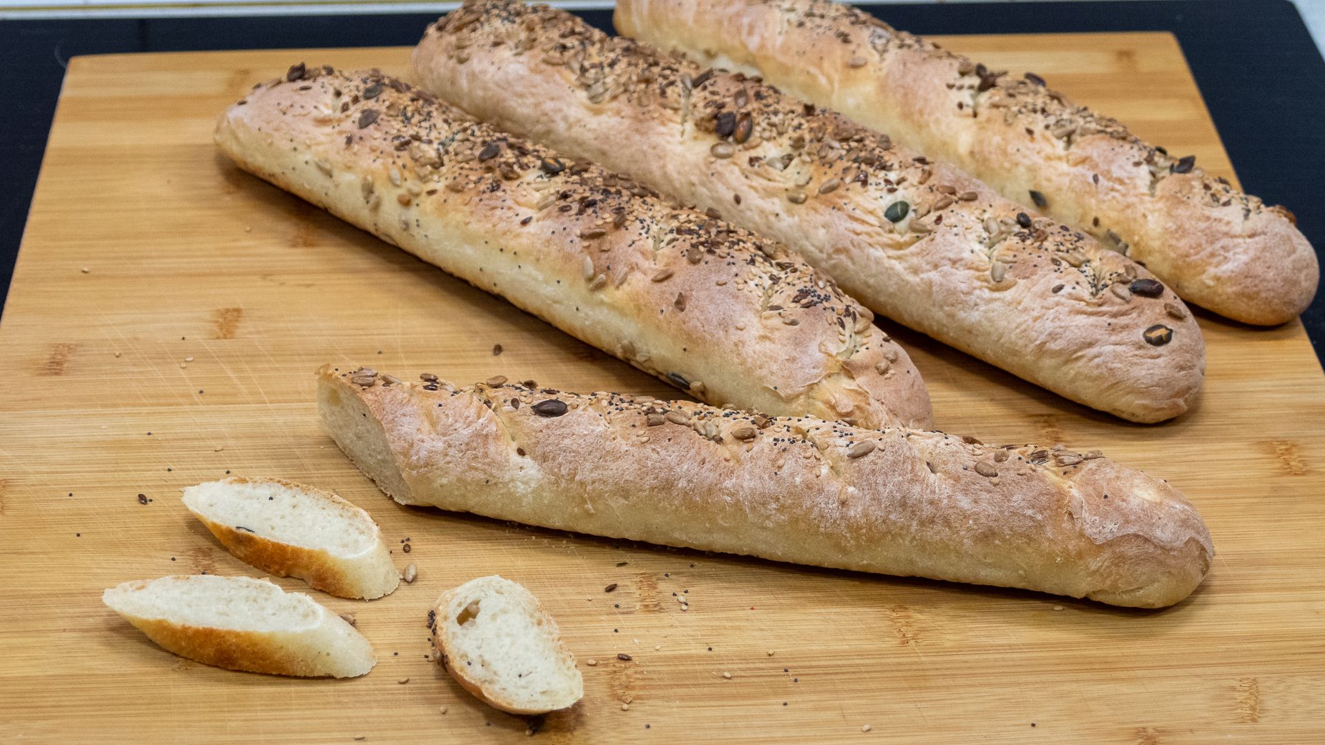 Pan blanco con semillas